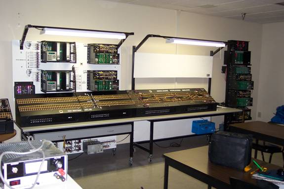 Rack Mounted Interlocking Rack with Additional Track Module